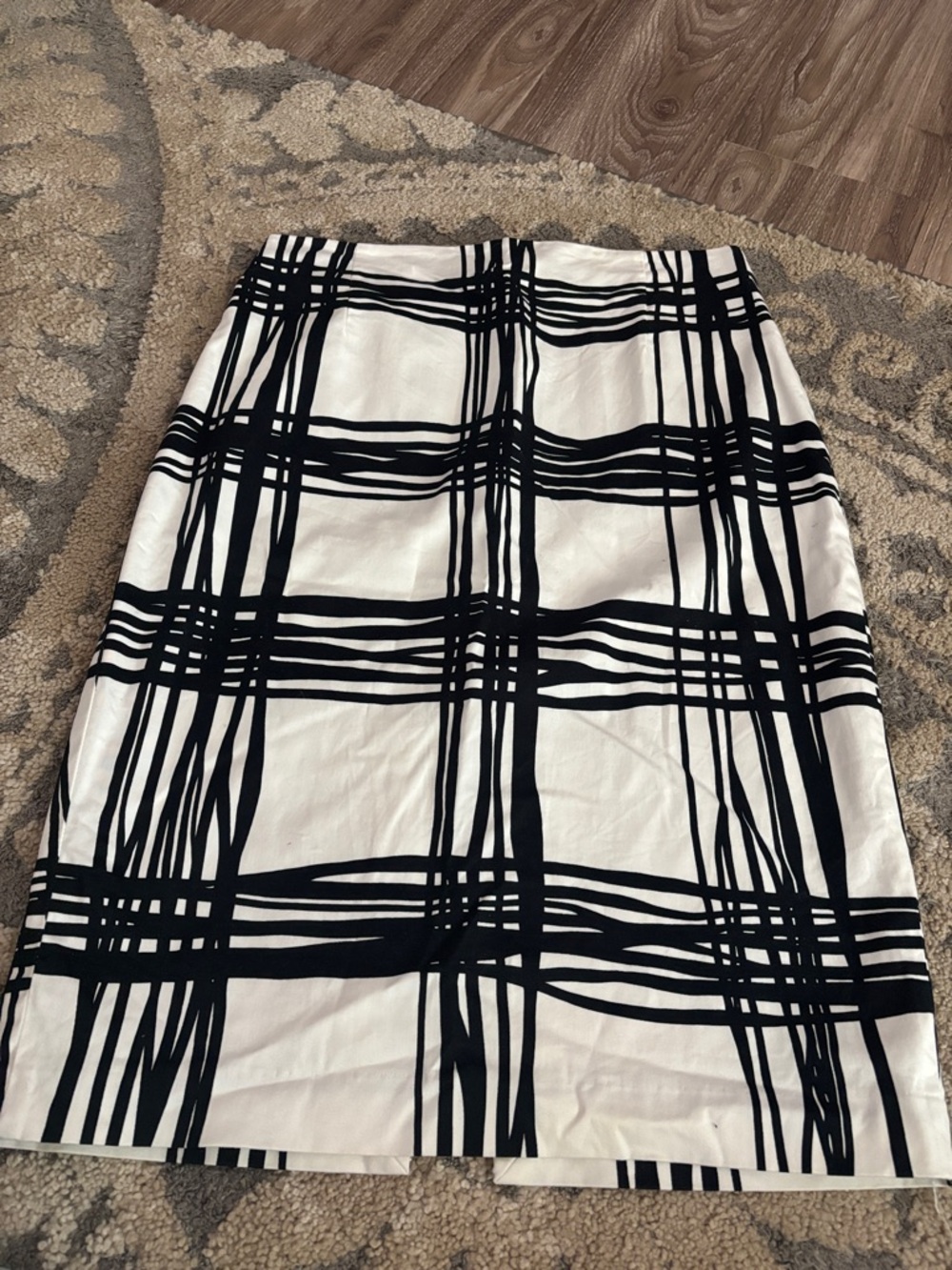 Express White Pencil Skirt with Black Graphic Plaid